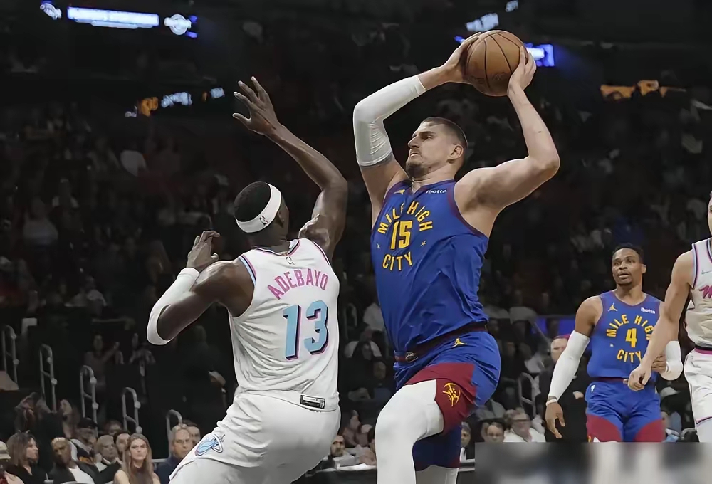 关于掘金主场力克奇才小里弗斯全能表现帮助球队取胜的信息